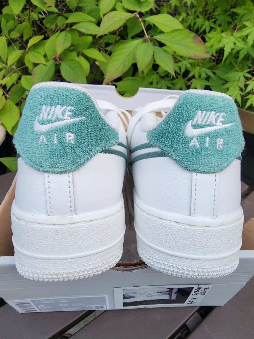 *NWB* NIKE AF1'S Air Force Ones White, White, Green terrycloth 6 youth 7.5 W